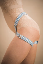 Load image into Gallery viewer, Bow Strapon