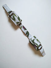 Load image into Gallery viewer, Provence Handcuffs