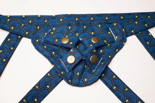 Load image into Gallery viewer, Peacock Strapon