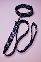 Afbeelding in Gallery-weergave laden, Black Floral Leash &amp; Collar

